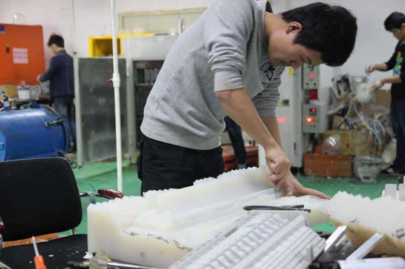 Vacuum casting process overview — precision master model and silicone mold preparation